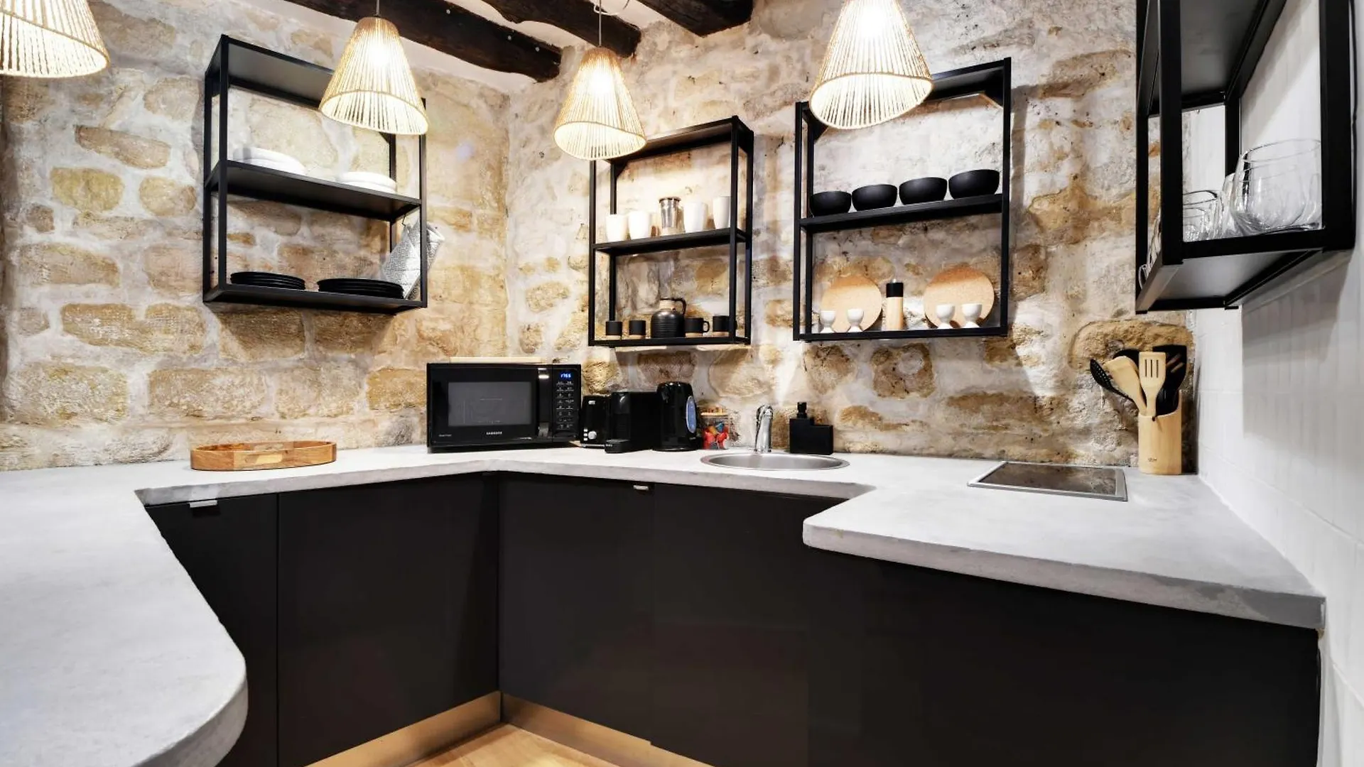 Cosy Hut In The Middle Of Bastille Apartment *